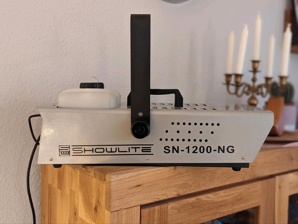 Nebelmaschine mieten bei Kramer Events – für Show & Tanzfläche – 3