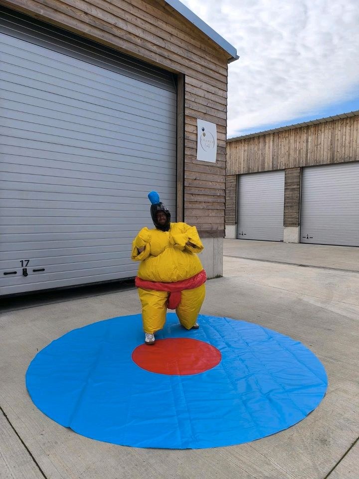 Sumo Ringer Anzüge mieten bei Kramer Events – 2