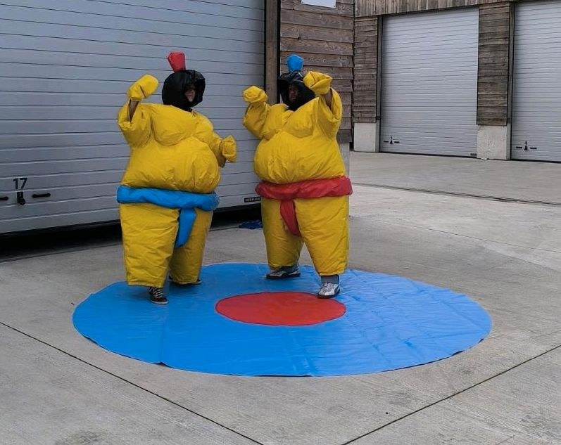 Sumo Ringer Anzüge mieten bei Kramer Events