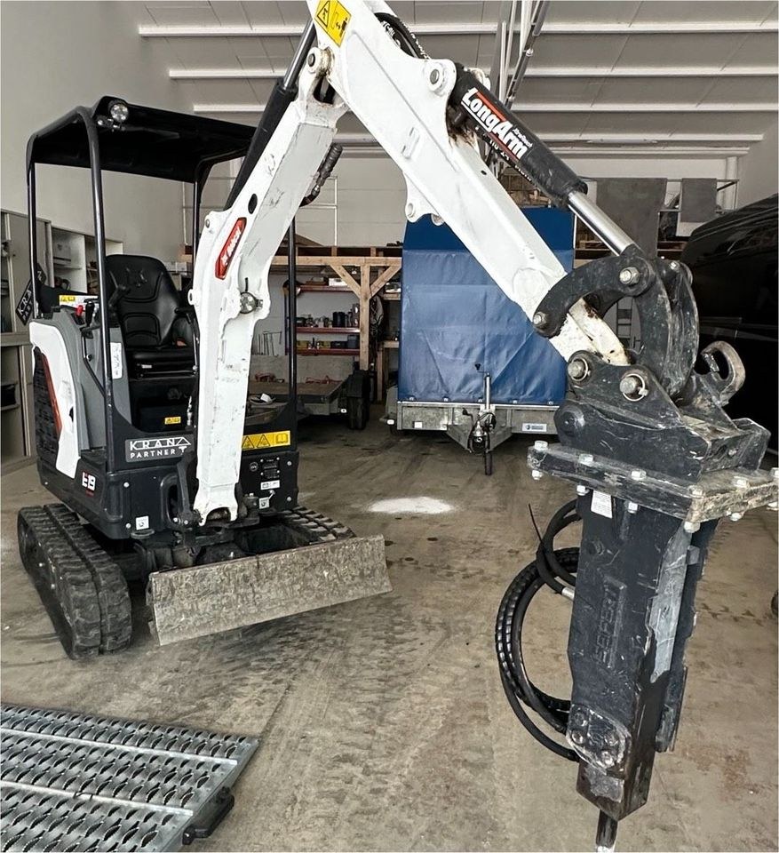 Abbruchhammer Bagger mieten bei Kranpartner / Baggerpark Rottenburg
