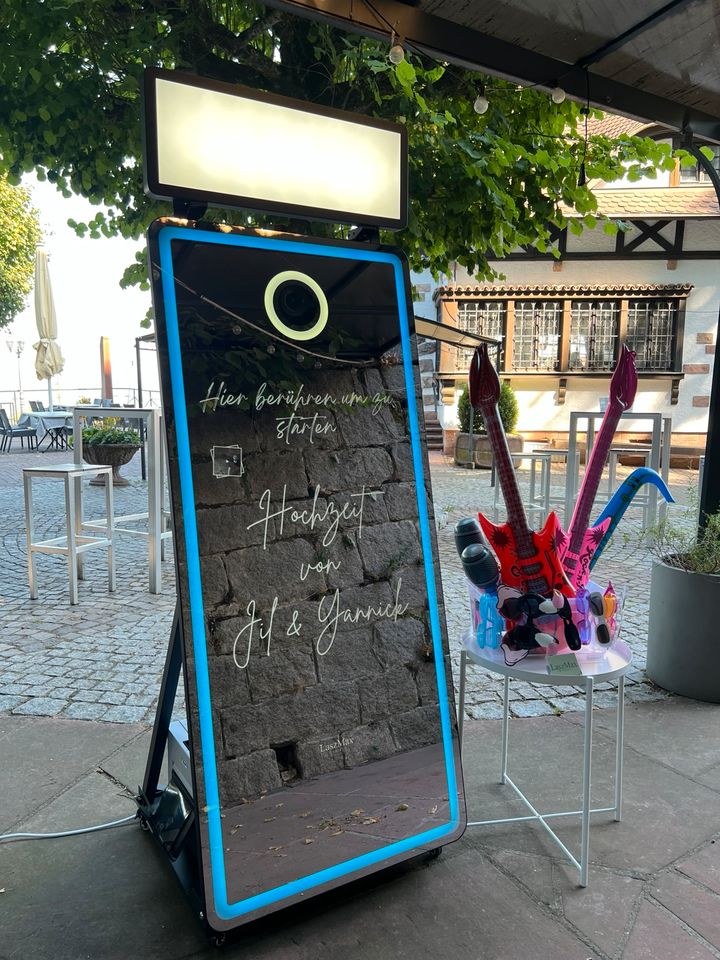 Fotospiegel Magic Mirror Fotobox mieten bei László Daul LaszMax