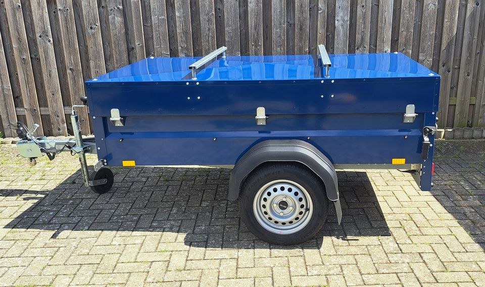 Anhänger 750 kg geschlossen Dachbox mieten bei Leih-Zeit – 2