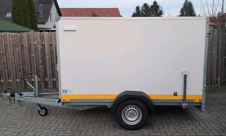 Kofferanhänger 1300 Kg mieten bei Leih-Zeit