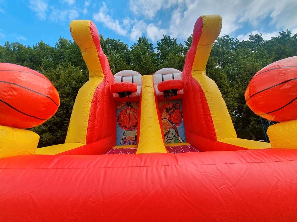 Basketball Basketballkörbe Spiel Funmodul mieten in Ahlefeld-Bistensee