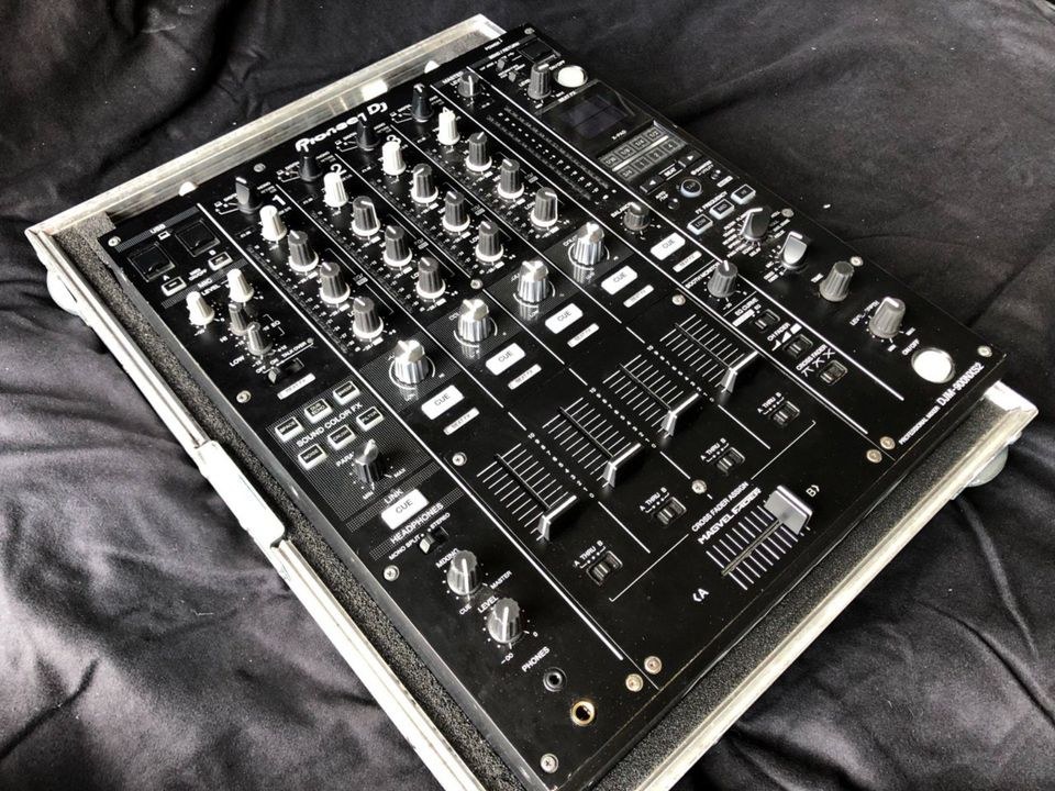 Pioneer DJM900NXS2 mieten in Kissing – Sound, der ankommt