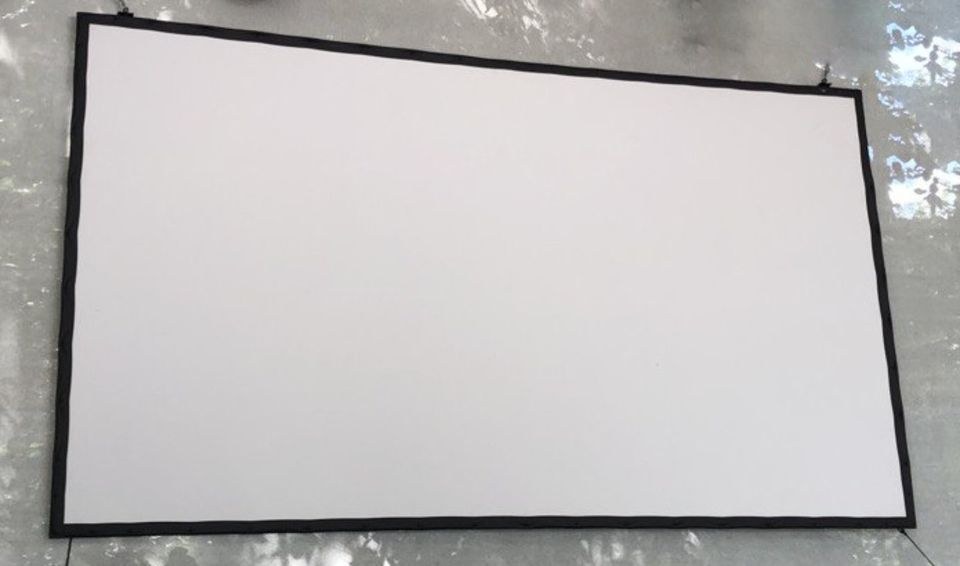 Große Leinwand Beamer mieten in Kissing – für Präsentation & Filmabend – 2