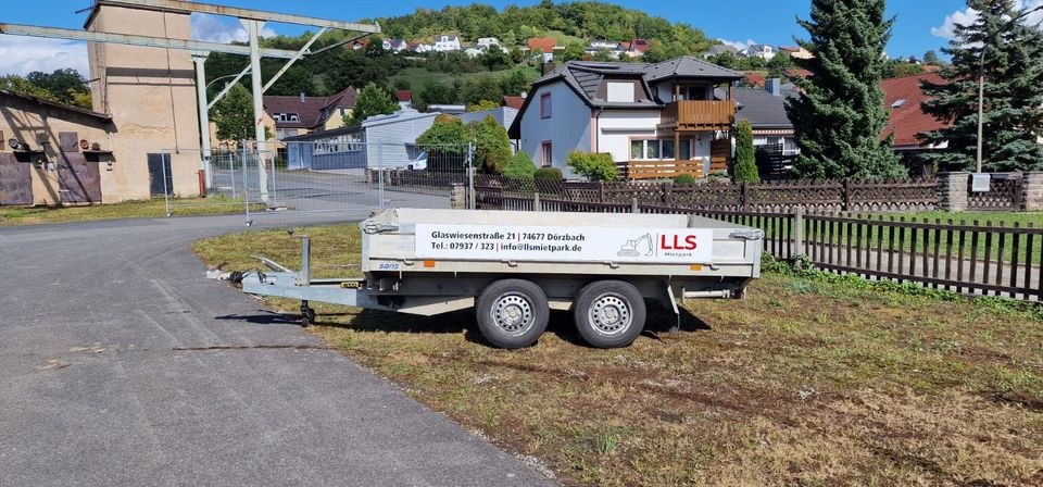 3 Seitenkipper PKW Anhänger 3,5 t Kippanhänger mieten bei LLS Mietpark – 2