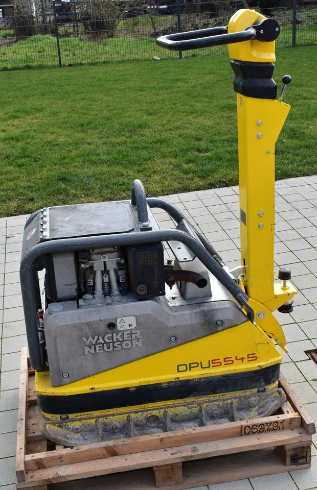 Rüttelplatte DPU5545He 450 kg mieten bei LLS Mietpark
