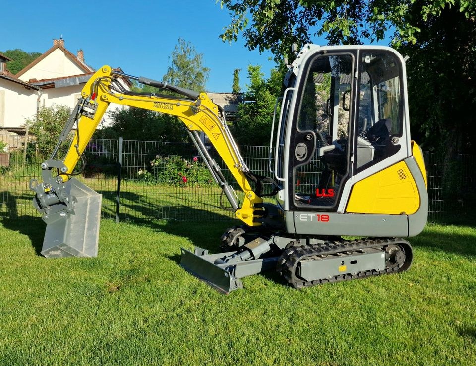 Raupenbagger ET18 1,8 t inkl Löffelpaket mieten bei LLS Mietpark