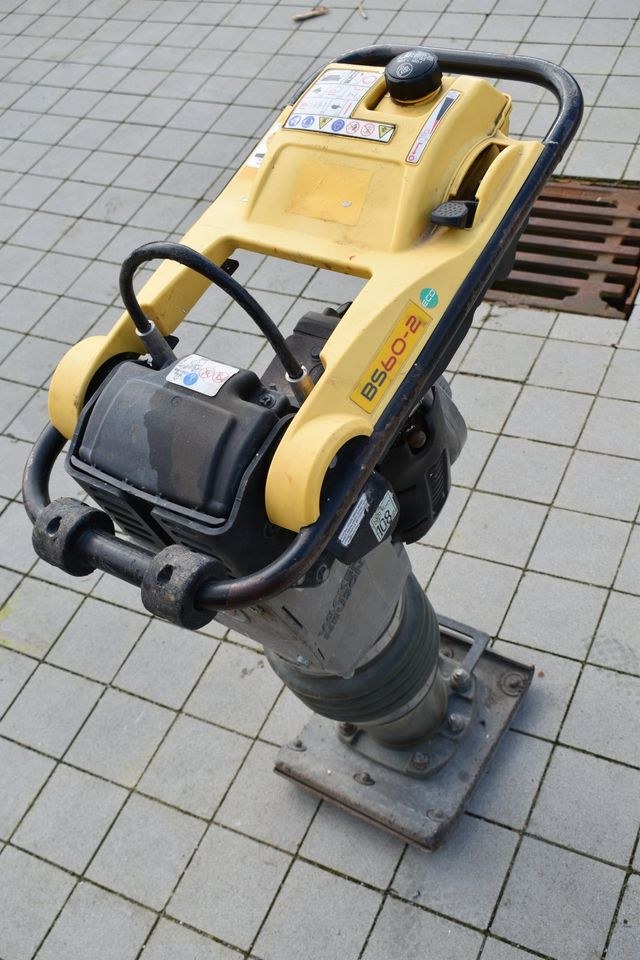 Stampfer BS60 2 Rüttelstampfer mieten bei LLS Mietpark