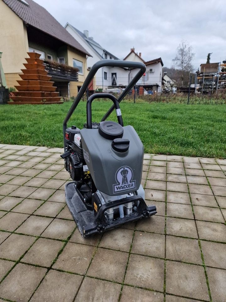 Rüttelplatte BPS1340 75 kg mieten bei LLS Mietpark – 2