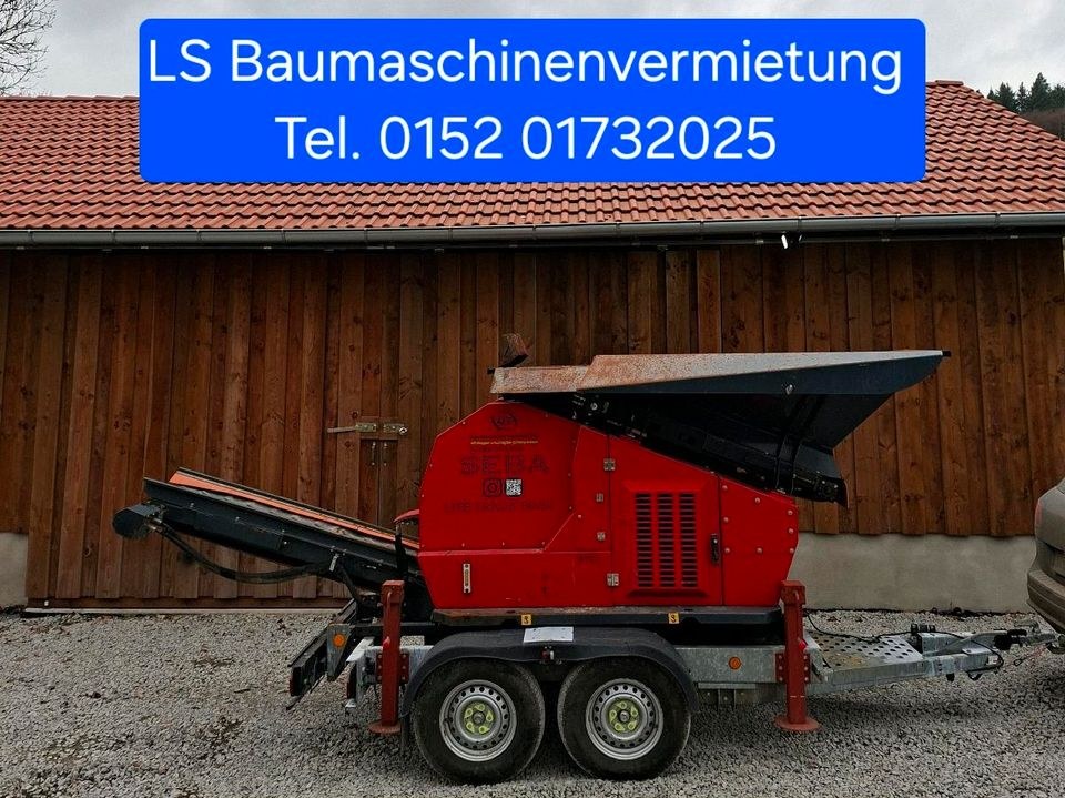 **Minibackenbrecher Minibrechanlage Brecher 3,5t mieten in Krautheim
