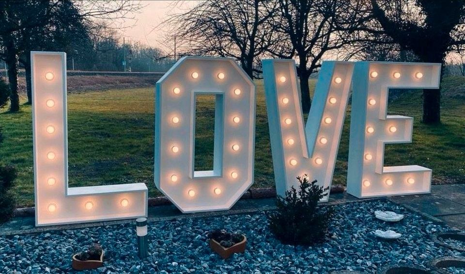 LOVE Letter XXL Buchstaben mieten in Dillingen (Donau) – 2