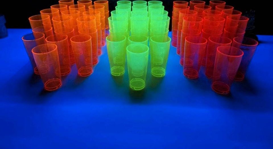 Partybecher Neonbecher mieten in Dillingen (Donau) – für alle Gäste – 2