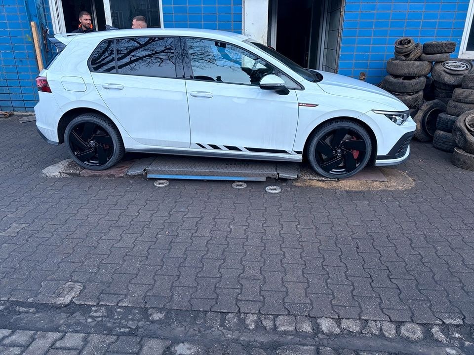 Auto VW GOLF Clubsport 300 ps mieten bei Lutz Mobility – fair mieten – 2