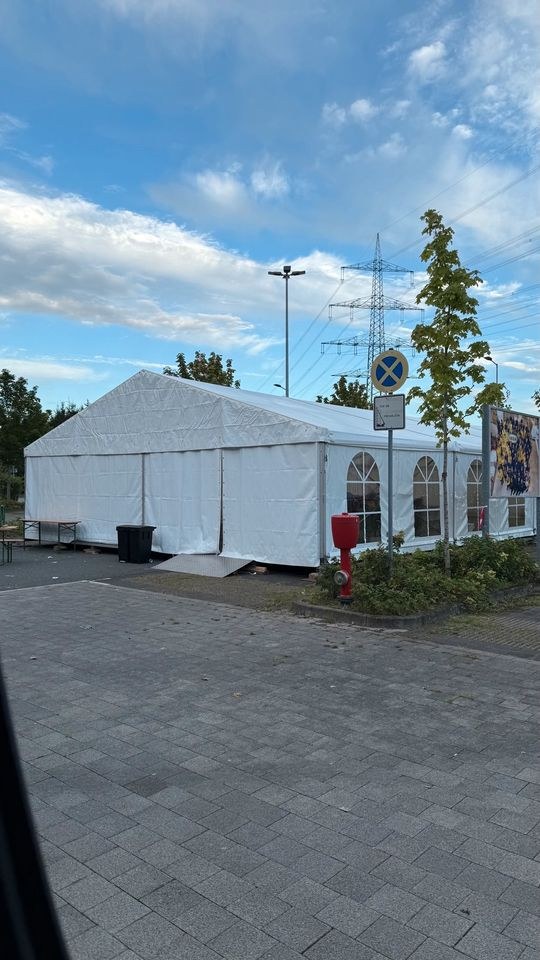Zelt 10x10 10x30 Meter Boden mieten bei M&M Event – 2