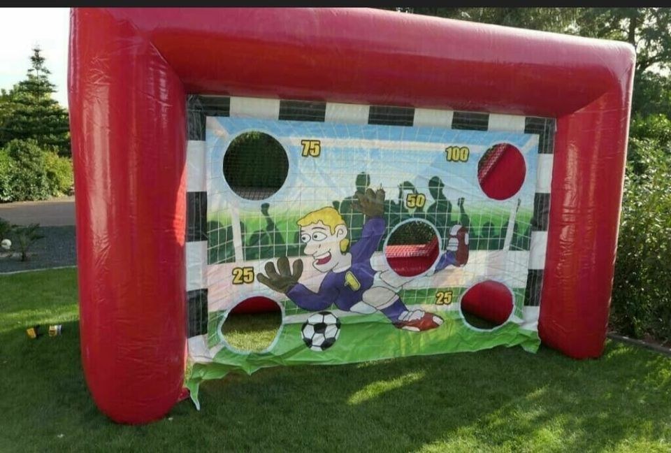 Eventmodul Hüpfburg Torwand mieten bei M&M Event