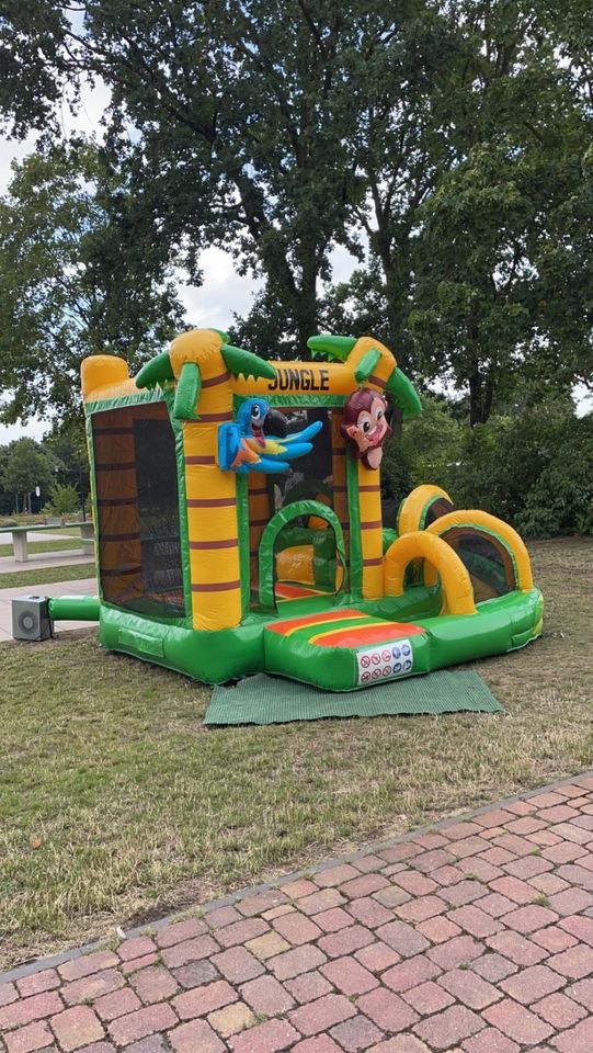 Hüpfburg Jungle mieten bei M&M Event – Hüpfspaß für jede Feier