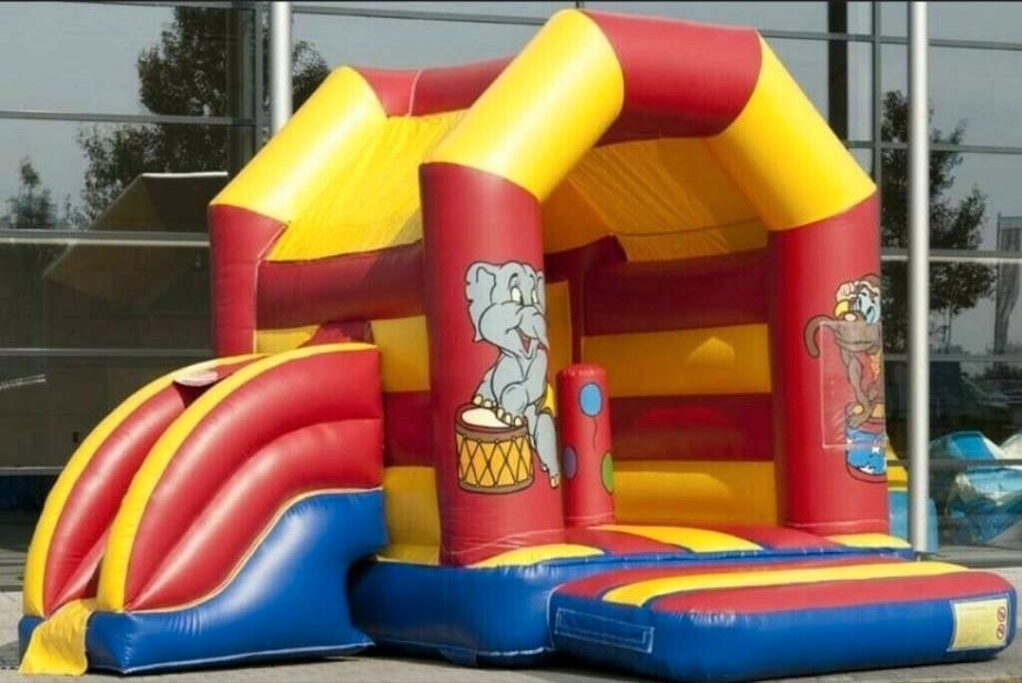 Hüpfburg Zirkus mieten bei M&M Event – Hüpfspaß für jede Feier