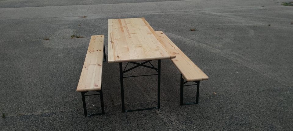 Bierzeltgarnituren 70x220cm 80x220cm mieten bei M&M Event
