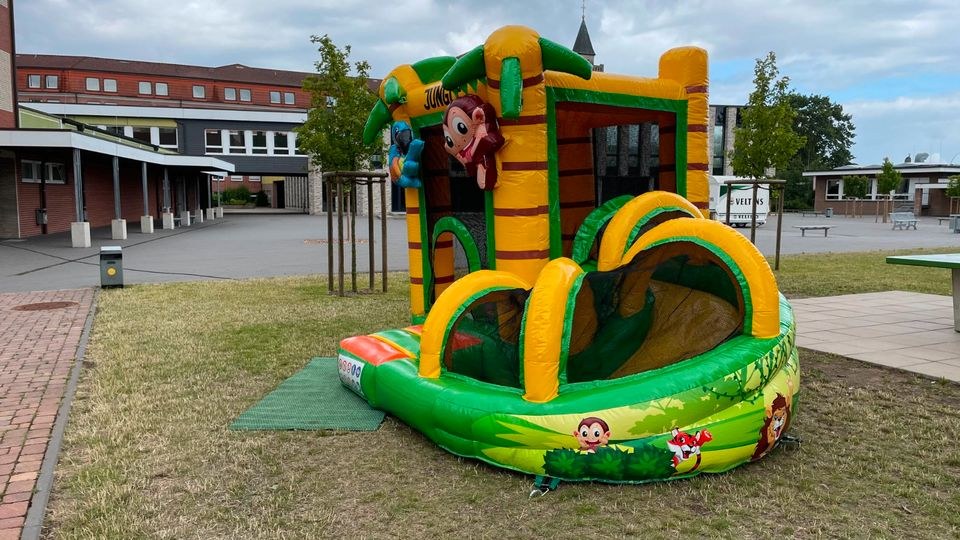 Hüpfburg Jungle mieten bei M&M Event – Hüpfspaß für jede Feier – 2