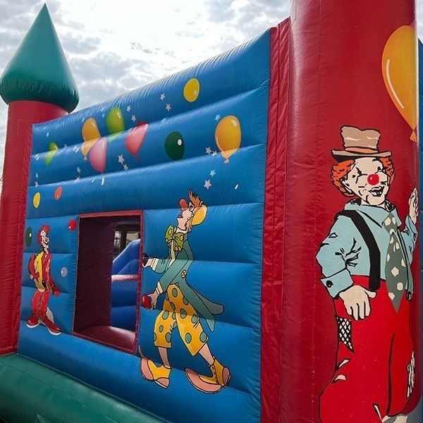 Hüpfburg Clown Schloss Rutsche mieten in Herzberg/Elster – 4