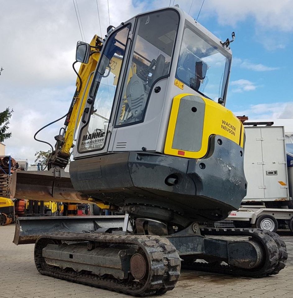 Minibagger 3,7Bagger mieten bei Mann Baumaschinen Rechtsform – 3