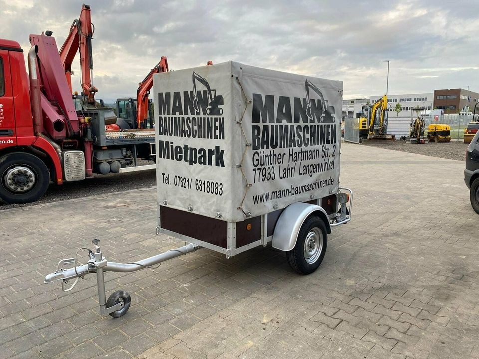 Anhänger offener Kasten mieten bei Mann Baumaschinen Rechtsform