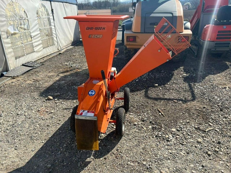 Häckselwolf HäcksGHX 1500 Benzin Häcksler mieten in Lahr (Schwarzwald) – 4