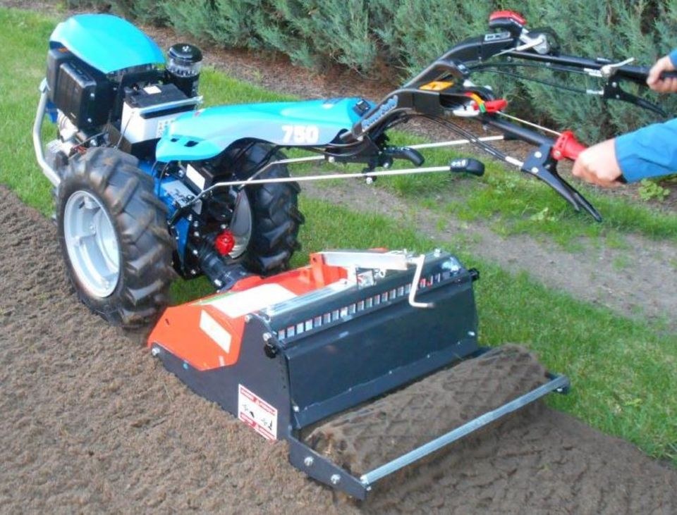 Gartenfräse Umkehrfunktion mieten bei Mann Baumaschinen Rechtsform