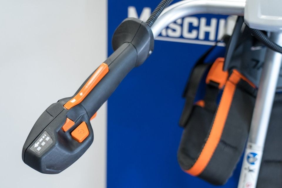 Stihl Akku Freischneider Motorsense Rasentrimmer mieten in Gevelsberg – 2