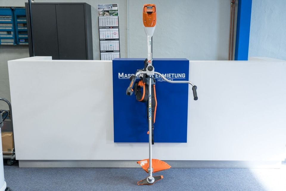 Stihl Akku Freischneider Motorsense Rasentrimmer mieten in Gevelsberg