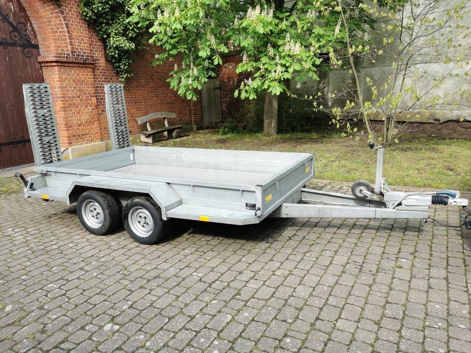 Anhänger Trailer Autotransporter Kipper Plane mieten in Everingen – 3