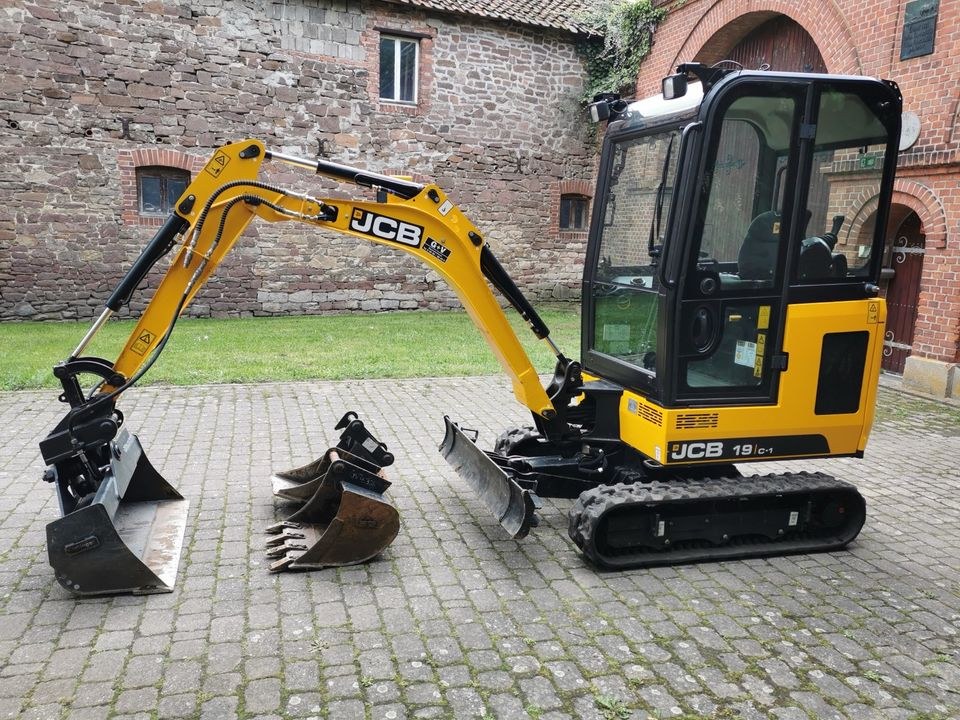 Minibagger JCB 19C1 mieten in Everingen