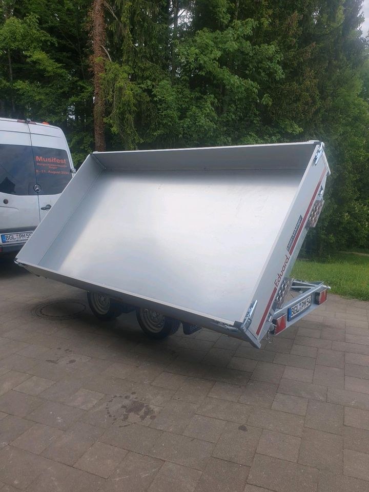 PKW Anhänger Eduard 3 Seitenkipper 3T mieten in Anger – 3