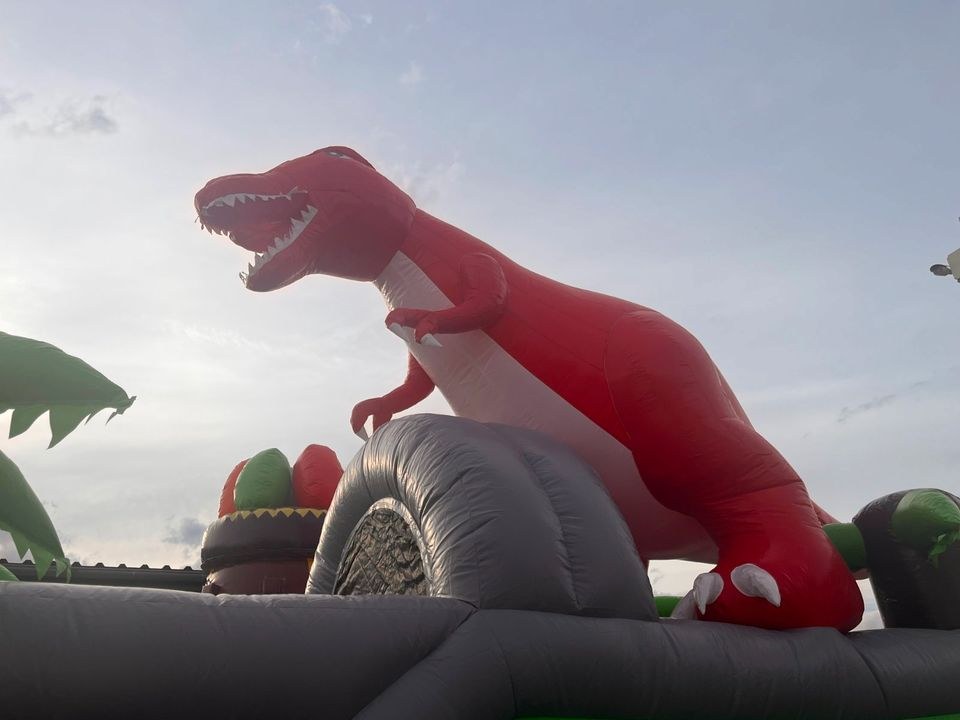 Dinoworld Playcenter Hüpfburg Dino Dinosaurier mieten bei hüpf24 – 3