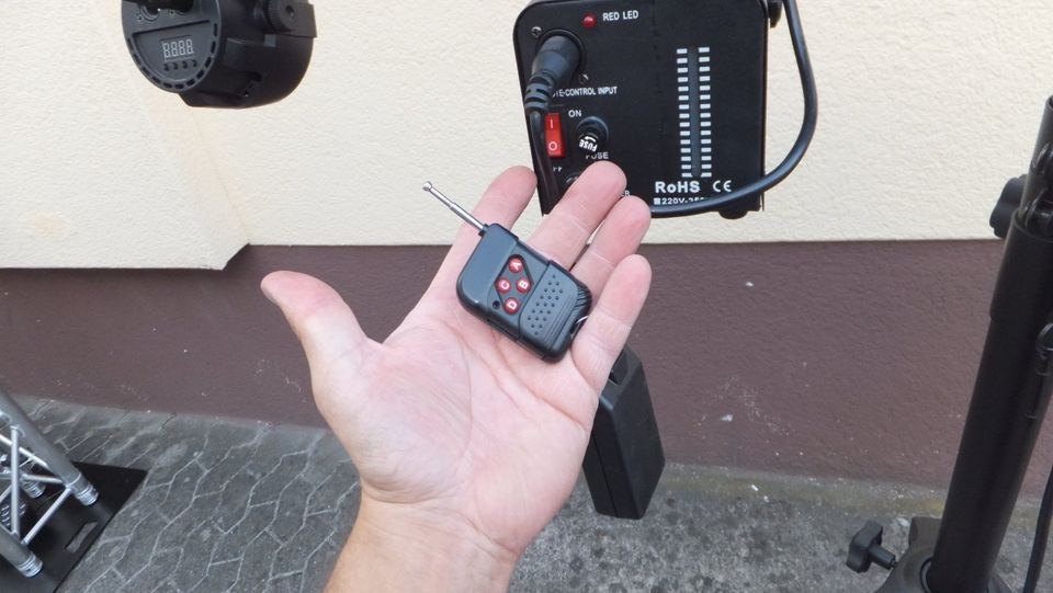 Komplettpaket 1 Musikanlage Lichttechnik PA mieten bei hüpf24 – 4