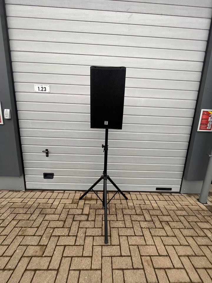 aktiver Lautsprecher Boxen Musikanlage mieten bei hüpf24 – Party-Sound
