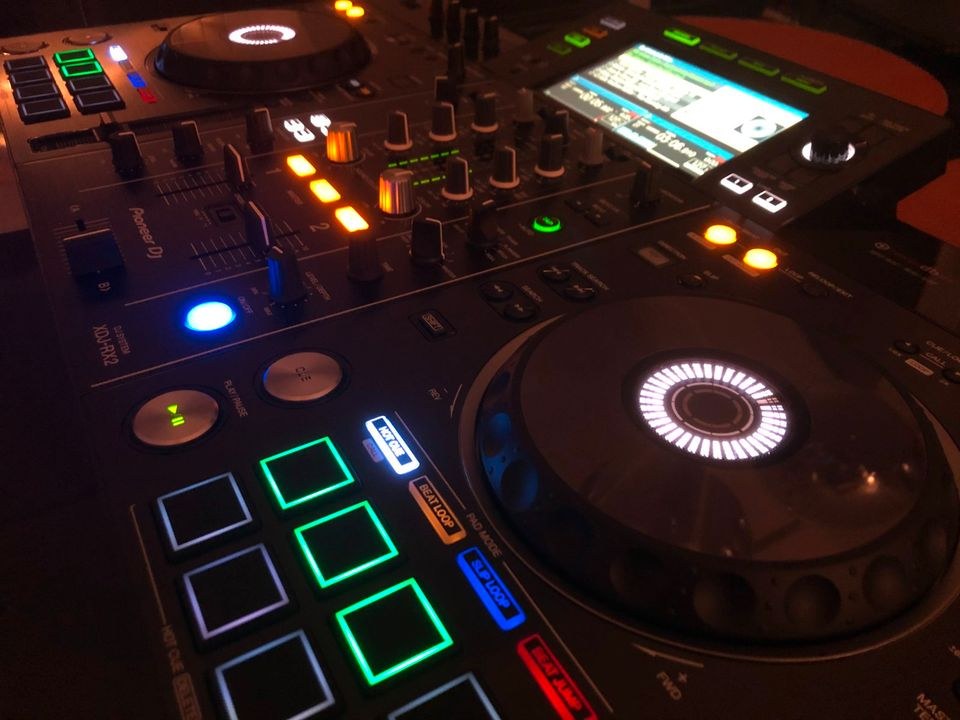 Pioneer XDJ RX2 DJ Mixer PA Anlage Musikanlage mieten bei hüpf24 – 4