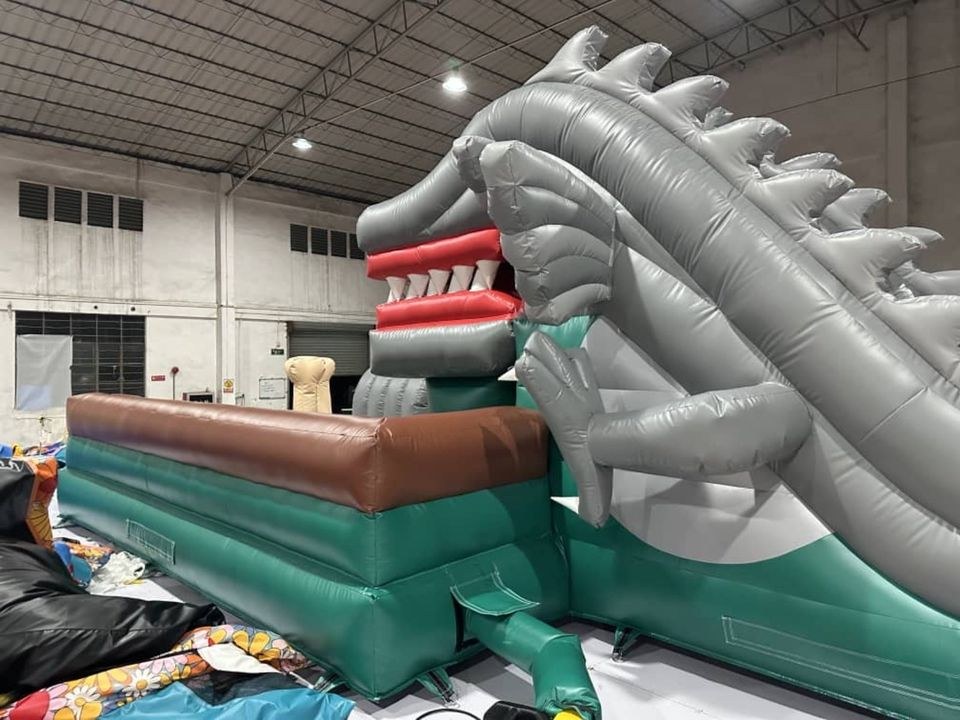 Dragonworld Hüpfburg Drachen mieten bei hüpf24 – 2