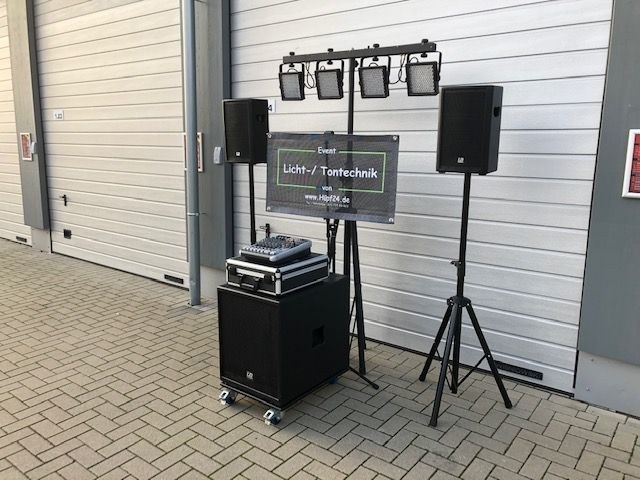 Komplettpaket Nr 2 Licht Tontechnik Musikanlage mieten bei hüpf24 – 2