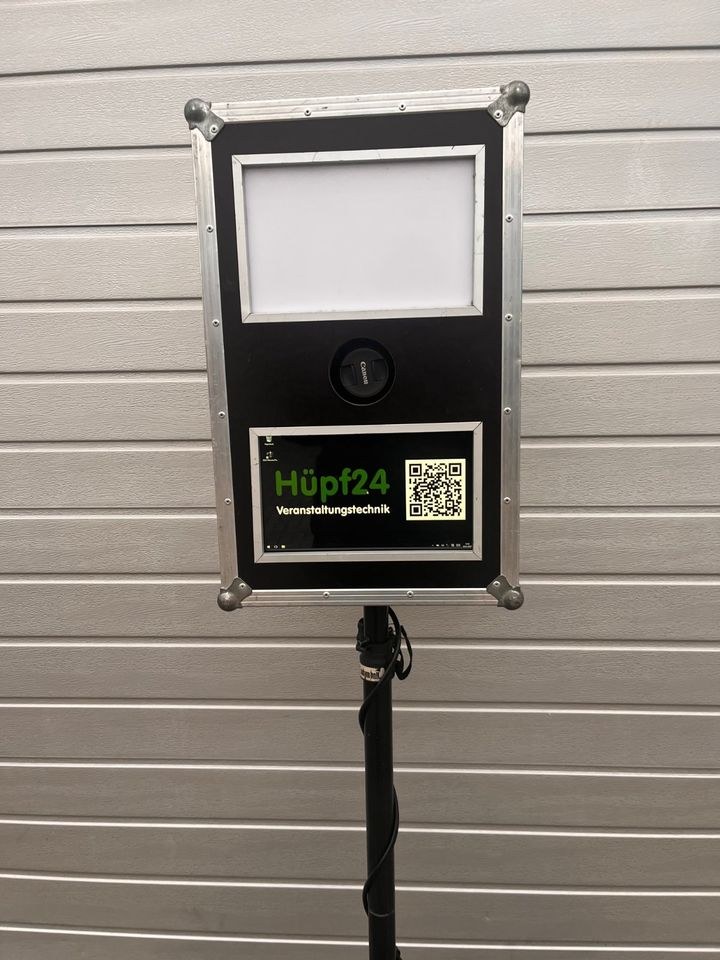 Profi Fotobox ohne Druck Fotobooth Selfiebox mieten bei hüpf24 – 3