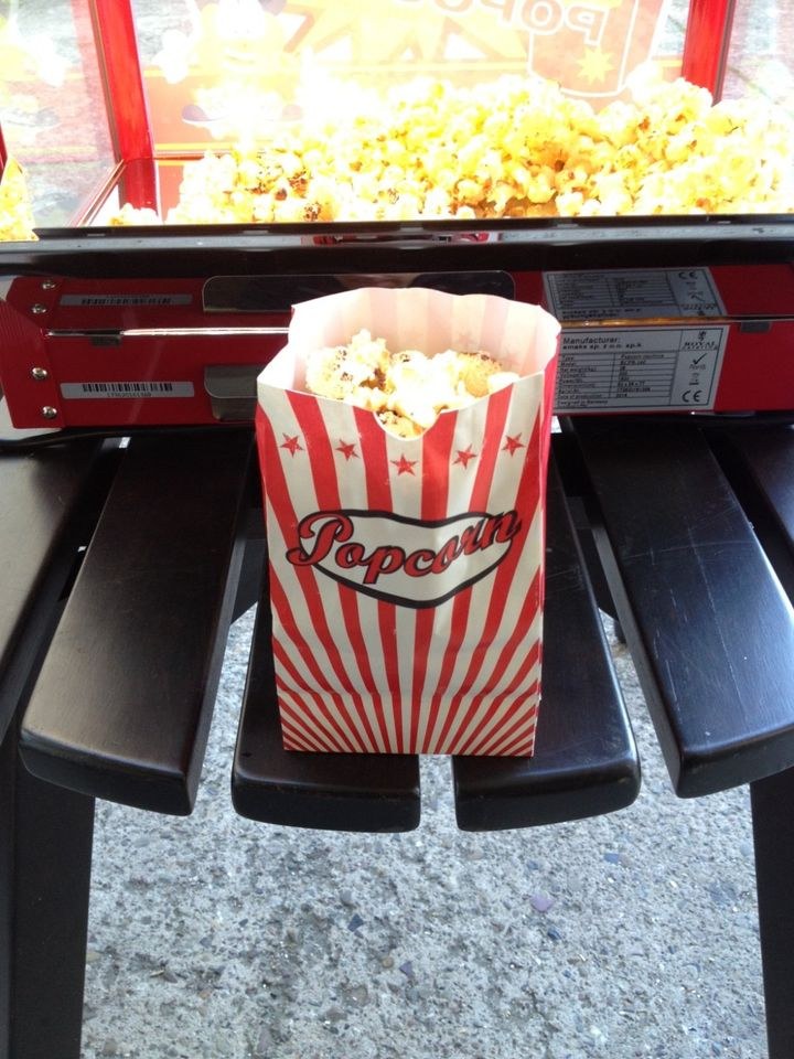 Popcornmaschine Popcorn Funfood Hüpfburg mieten bei hüpf24 – 4
