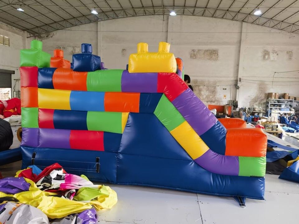 Blocks Hüpfburg Indoor mieten bei hüpf24 – Hüpfspaß für jede Feier – 4