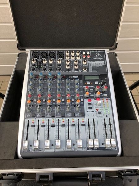 Musikanlage Gr 2 Lautsprecher PA Anlage DJ mieten bei hüpf24 – 3