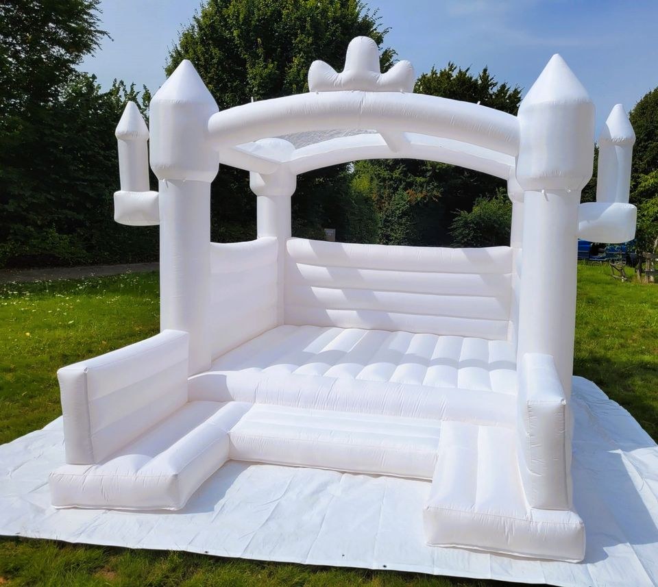 Hüpfburg White Wedding mieten bei M.D. Sunshine Events – 4