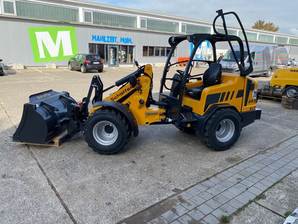 Schäffer 2430 SLT Radlader mieten in Borken – für Schüttgut & Paletten – 2