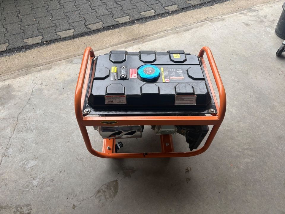 Stromaggregat Stromgenerator 3,3 kw 230V mieten bei MENGTOOLS