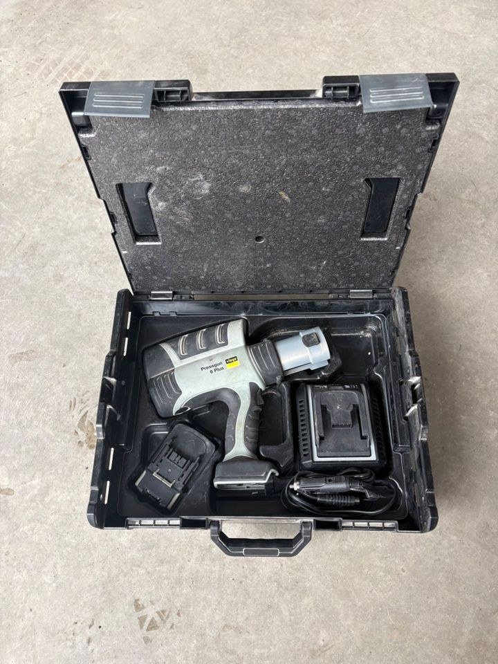 VIEGA Pressmaschine Presszange Pressgerät Akku mieten bei MENGTOOLS