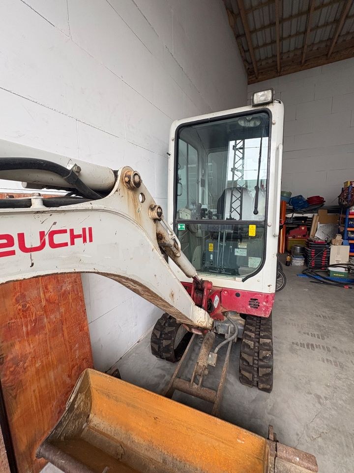 Bagger Takeuchi TB 216 Minibagger Kleinbagger mieten bei MENGTOOLS – 2